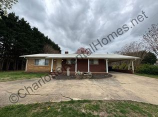 1555 16th St NE, Hickory, NC 28601