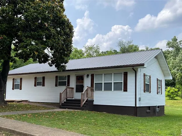 403 E Summit St, Doniphan, MO 63935