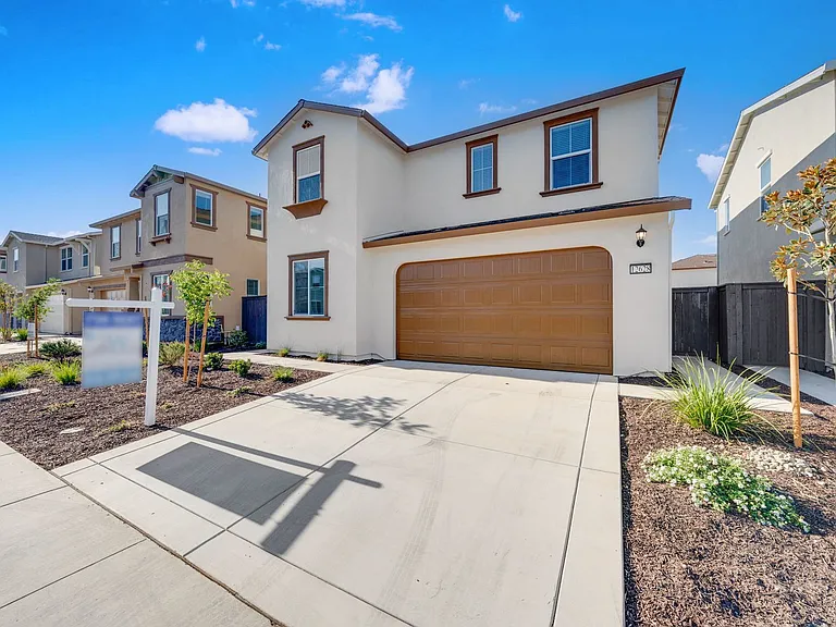 12628 Hereford Ave — Photo 3