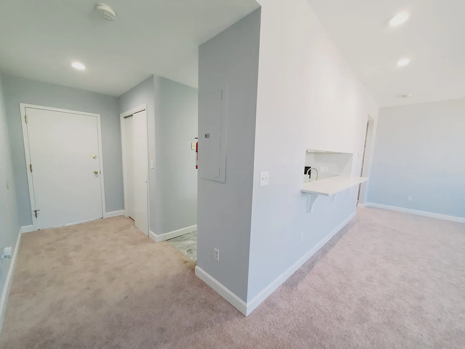 Studio, 1.0 bath, 450 sqft, $1,800 — Photo 4