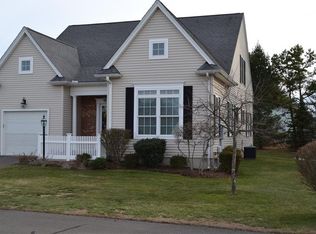 242 Kenswick Ln #242, Windsor, CT 06095