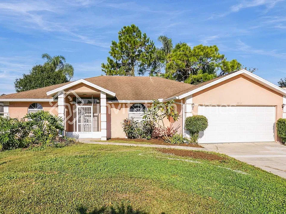4211 Arrow Dr