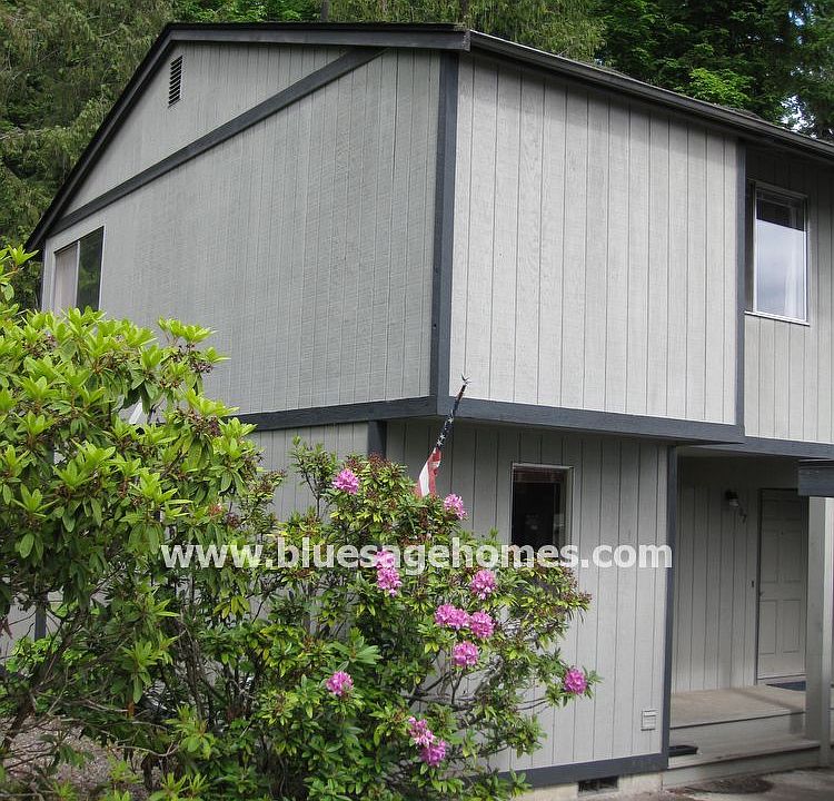 1st image of 905 E Benjamin Ave