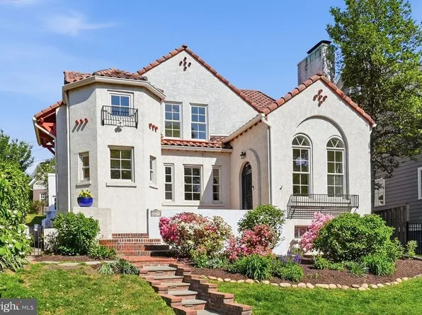 1815 N Highland St, Arlington, VA 22201