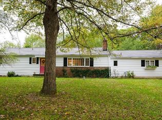 35185 Holbrook Rd, Bentleyville, OH 44022