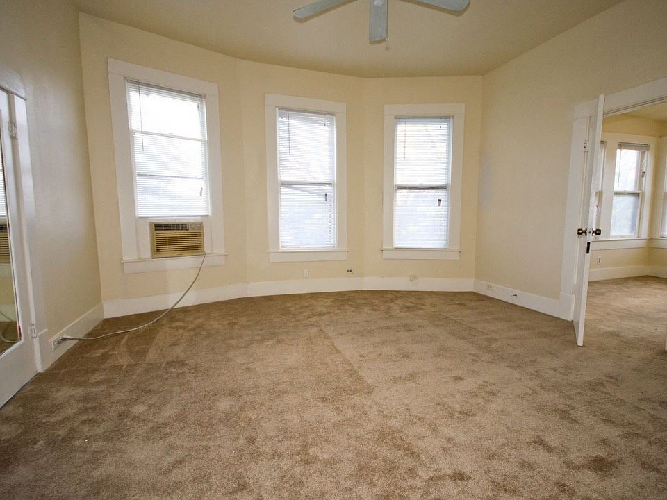 1st image of 416 E Locust St APT 4