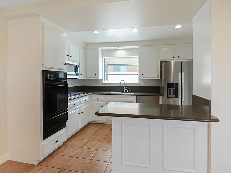 25121 Monte Verde Dr — Photo 4