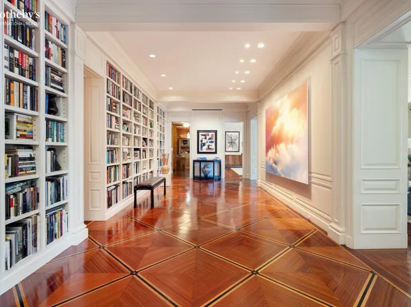 720 Park Avenue image 4 of 20