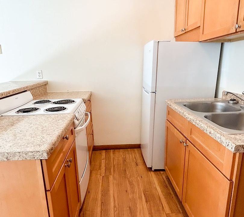 1st image of 3030 Irving Ave S #203