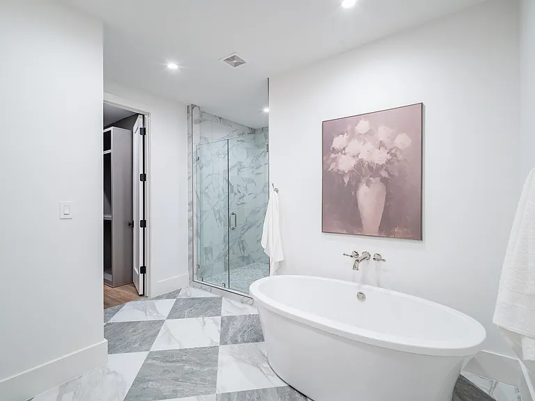 4529 Emerson Ave #8L — Photo 25