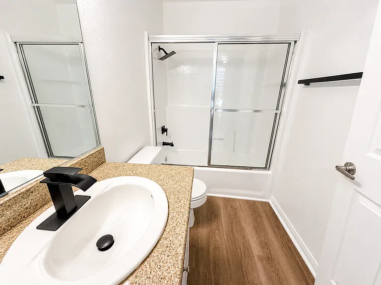 5525 Canoga Ave #209 — Photo 9