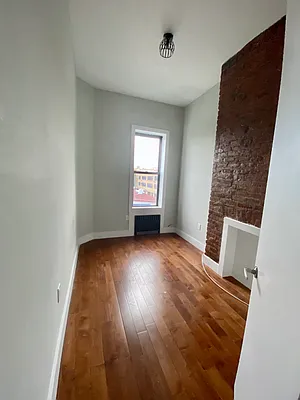 Rented by Nooklyn NYC LLC | media 8