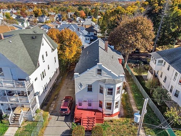 3rd image of 115-117 Woodland St