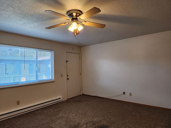 4th image of 624 W Cedar St APT 7