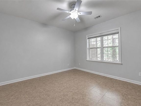 4th image of 3977 Howell Park Rd