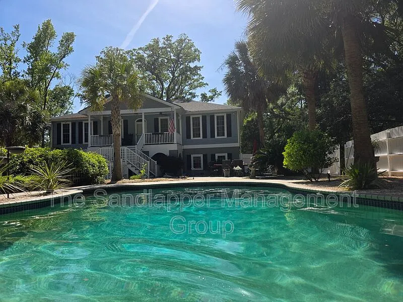 4 bed, 3.5 bath, 3168 sqft, $7,000 — Photo 2