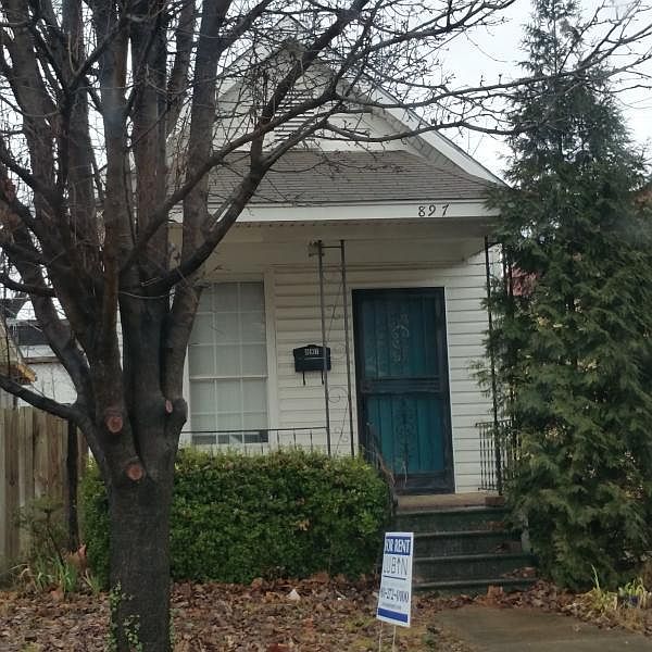 1st image of 897 Blythe St
