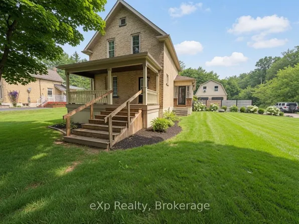 853 7th Ave, Hanover, ON N4N 2K3