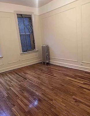 1st image of 261 Seaman Ave #B4