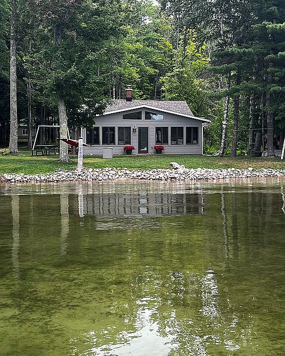 2nd image of 474 S Intermediate Lake Rd