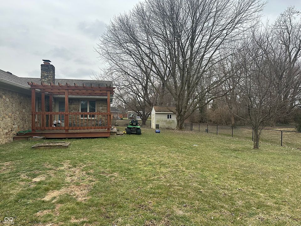 2nd image of 1400 Hillside Dr