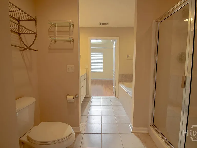127 Ventura Pl — Photo 19