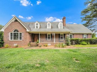 100 Martindale Dr, Youngsville, NC 27596