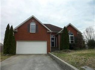 807 Chaney Woods Dr, La Vergne, TN 37086