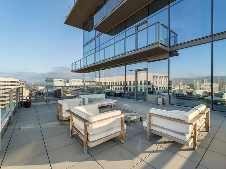 38 N Almaden Blvd #2023 — Photo 15
