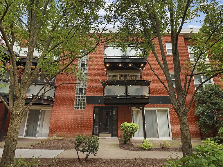 6435-43 N. Damen Ave. — Photo 20