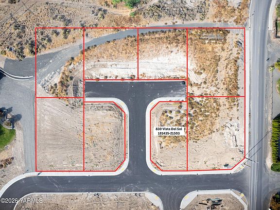 2nd image of 830 Vista Del Sol
