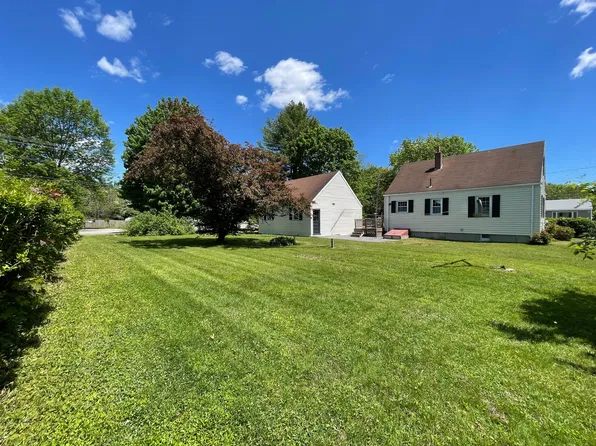 306 Park Rd, Westbrook, ME 04092