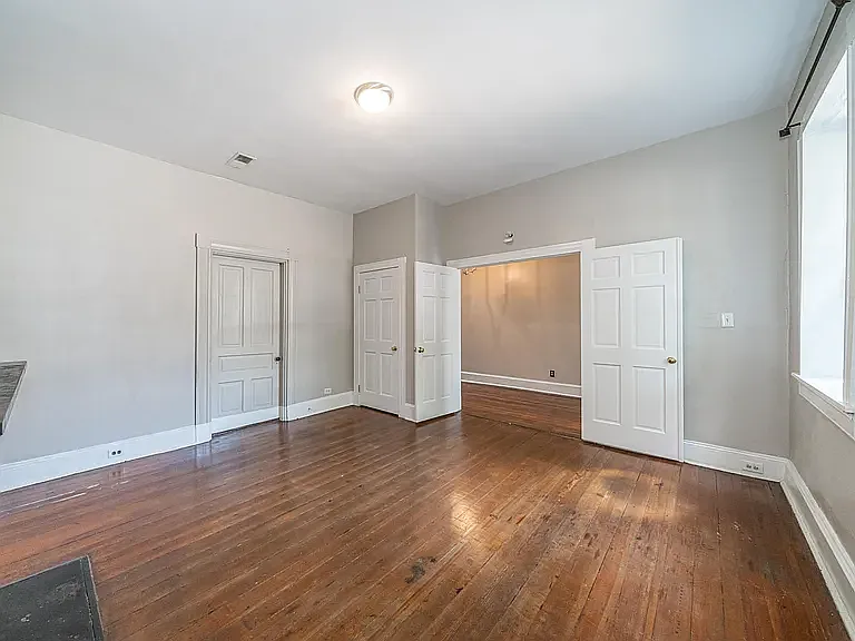 507 W Clay St — Photo 10