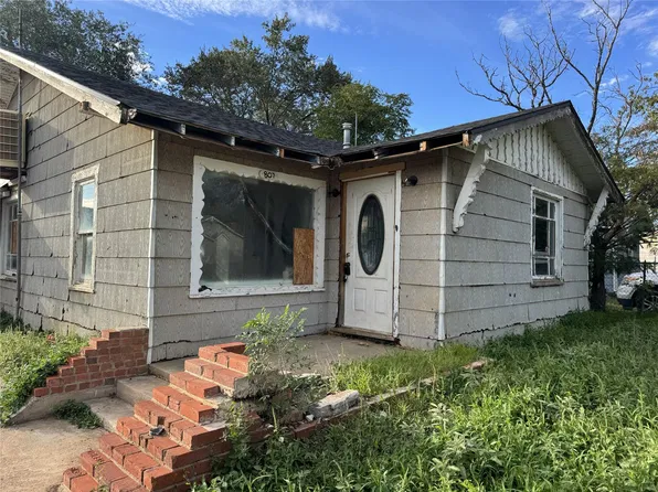 807 Lexington St, Plainview, TX 79072
