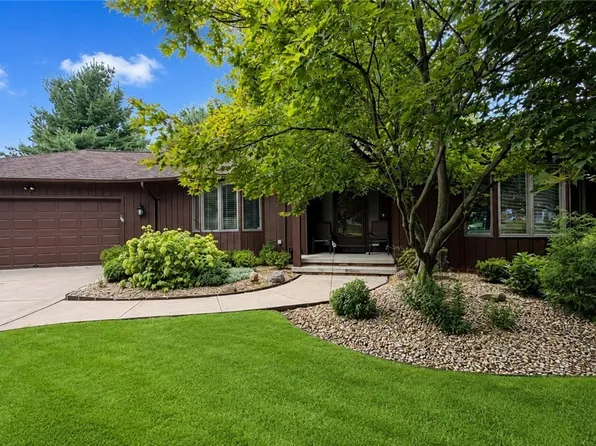 504 Sandhurst Dr, Highland Heights, OH 44143