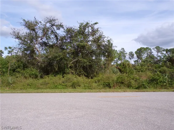 120 Shoreland St, Port Charlotte, FL 33954