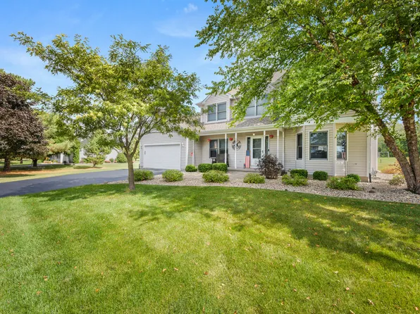 33600 W Pine Cir, Genoa, IL 60135
