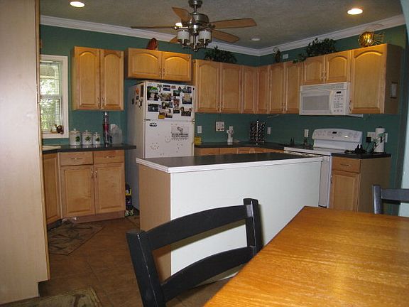 2nd image of 1725 County Road 2006 W