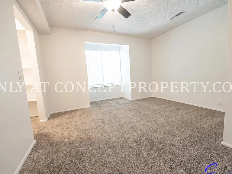 132 E 2nd Ave — Photo 24
