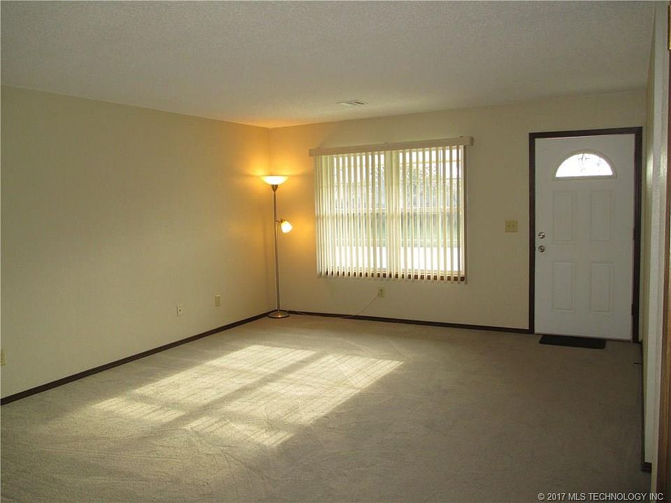 2nd image of 230 N Jennifer