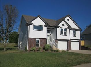 207 Amy St, Harrisonville, MO 64701
