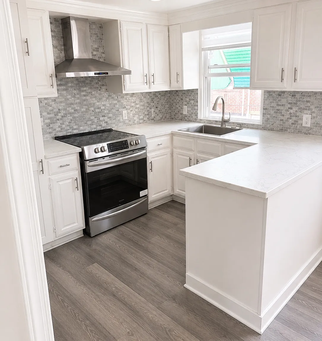 3 bed, 1.5 bath, 1056 sqft, $1,995 — Photo 1
