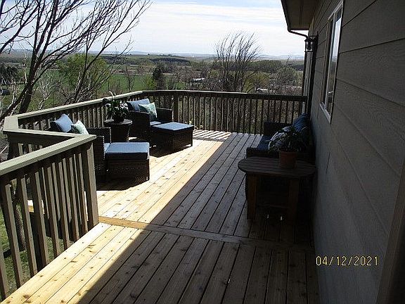 Deck off the kitchen