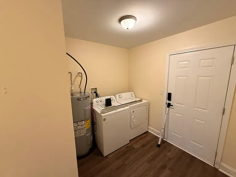 122 Ronald Pride Blvd #B — Photo 16