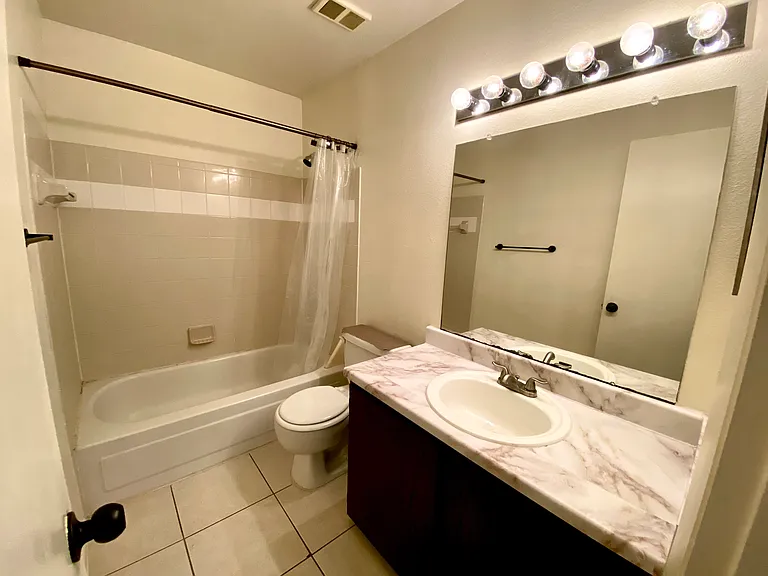 3012 Parkway Blvd #306 — Photo 3
