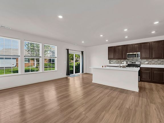 2nd image of 1200 Draper Rd