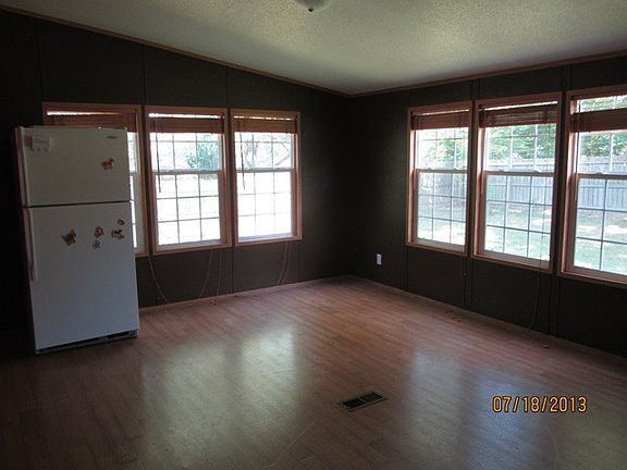 5th image of 12714 N Shoreland Dr