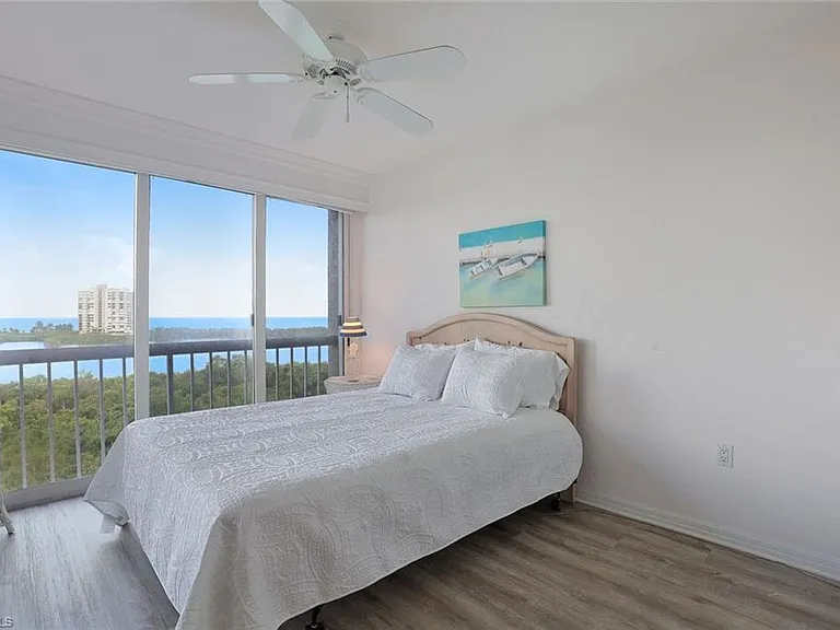 5501 Heron Point Dr #702 — Photo 15