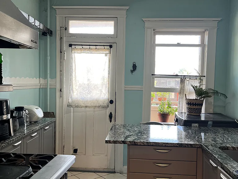 Kitchen includes gas stove, appliances, washing machine. You are welcome to use any spices, etc in the cupboards.