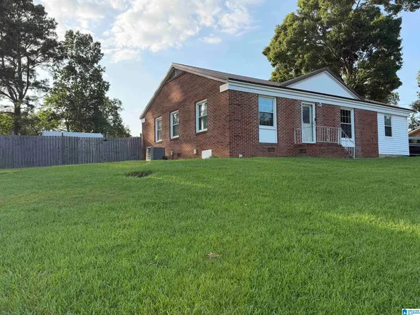 4914 Post Oak Rd, Anniston, AL 36206